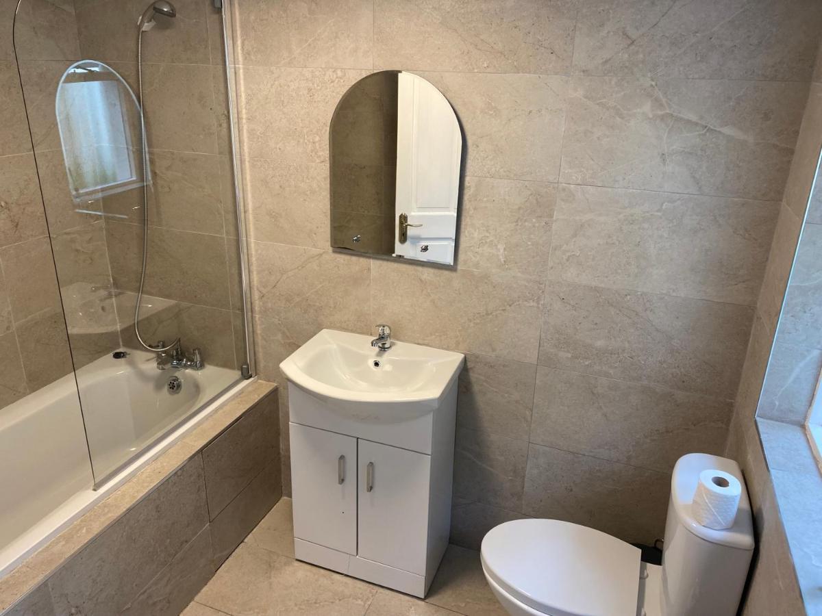 2 Bed Townhouse Eyre Square City Centre Galway Exterior photo